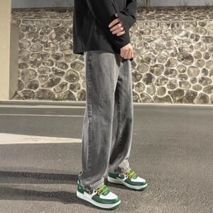 Product Description: Effortless Street Style